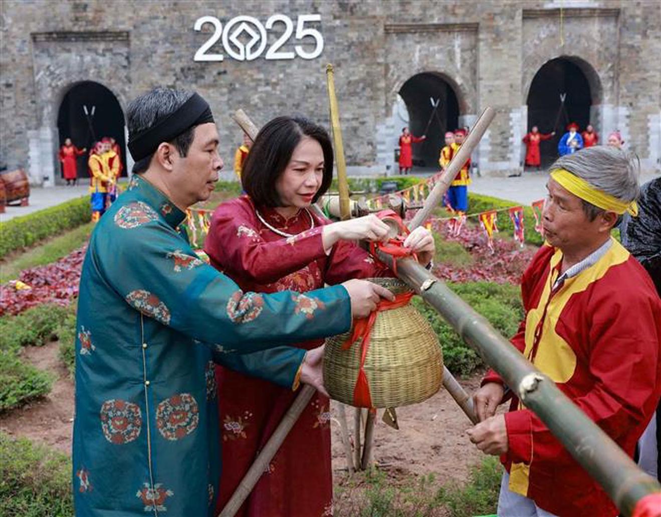 Khám phá những điểm du Xuân thú vị ở Thủ đô Tết Nguyên đán Ất Tỵ