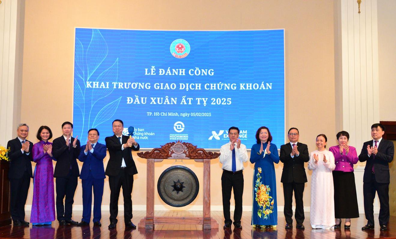 Đẩy mạnh thanh tra giám sát, đảm bảo thị trường chứng khoán minh bạch, hiệu quả