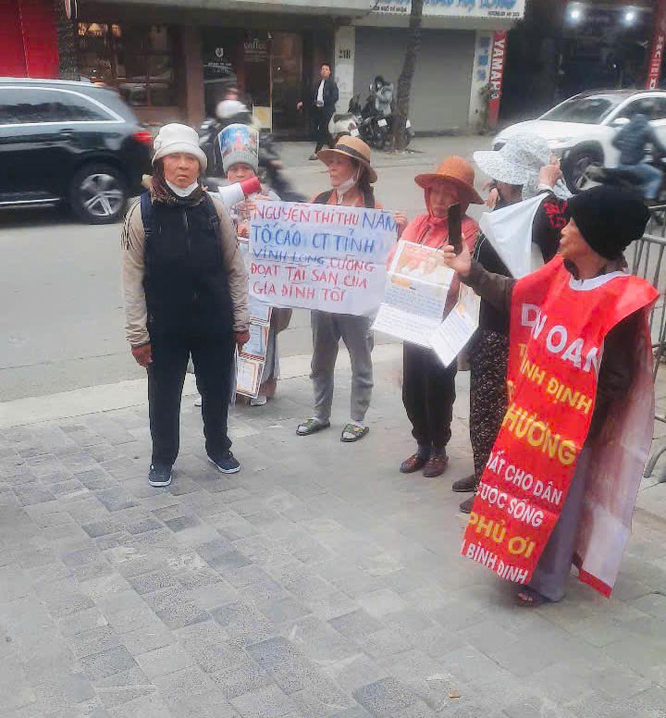 Ban Tiếp công dân Trung ương đề nghị Công an quận Hà Đông xử lý nghiêm các hành vi vi phạm