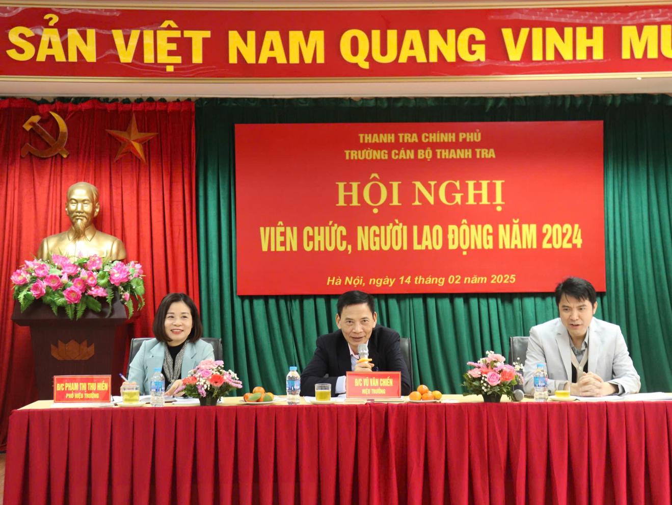 Phát huy dân chủ trong viên chức, người lao động xây dựng khối đại đoàn kết nhất trí