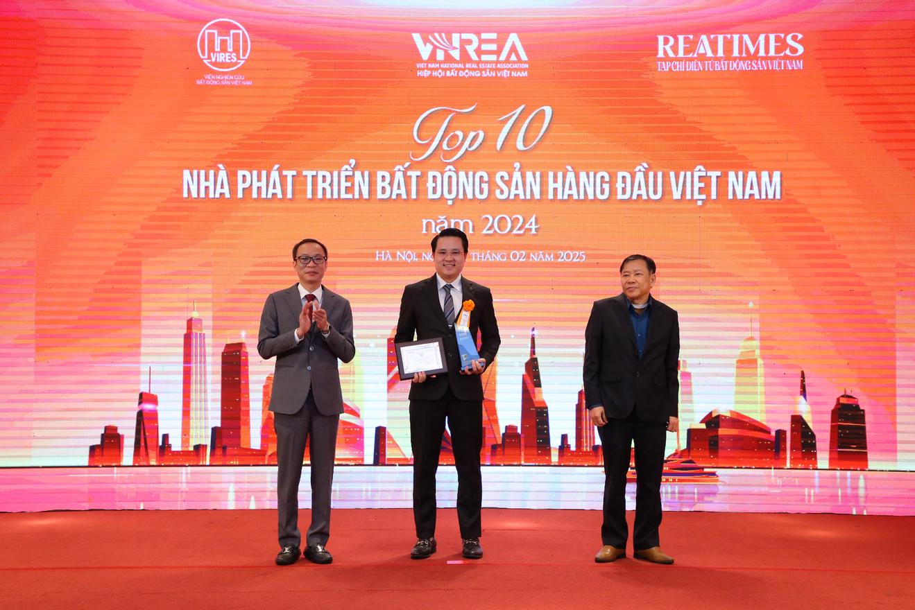 Caraworld, Kn Cam Ranh lập “Hat-trick” giải thưởng thương hiệu bất động sản dẫn đầu năm 2024-2025