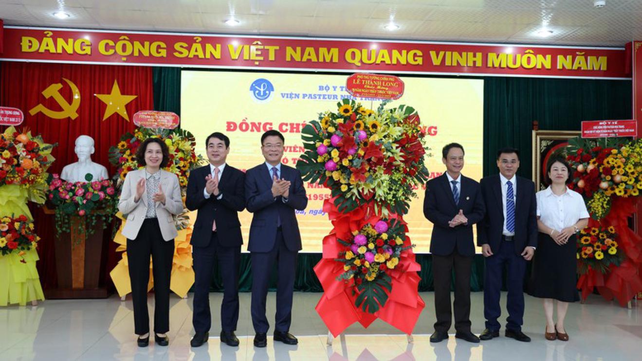 Đầu tư mạnh mẽ cho y tế dự phòng và y tế cơ sở