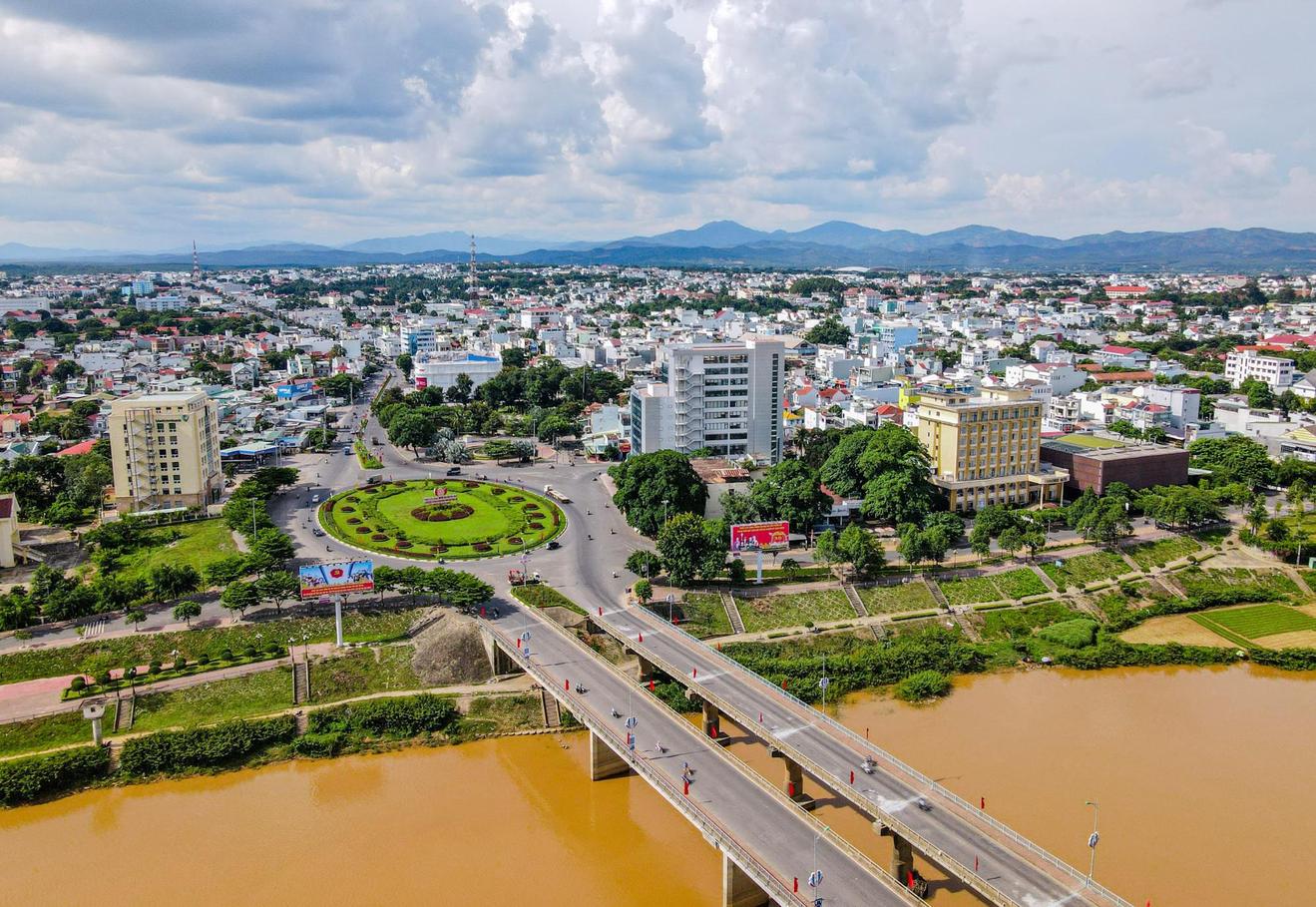 Bài 3: Kiểm điểm, xử lý trách nhiệm Hội đồng đấu giá đất
