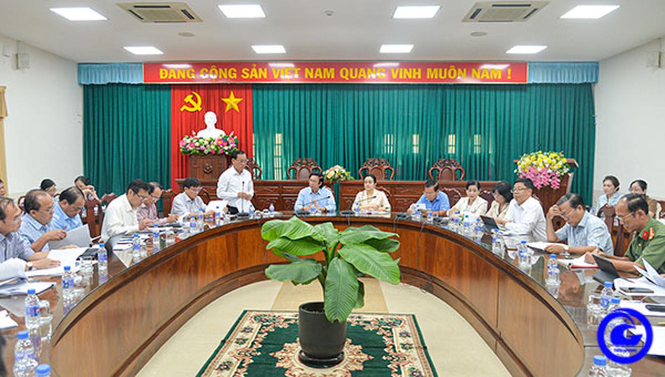 Tạm dừng tổ chức đại hội đảng bộ cấp huyện, cấp xã đến khi có hướng dẫn mới của Trung ương