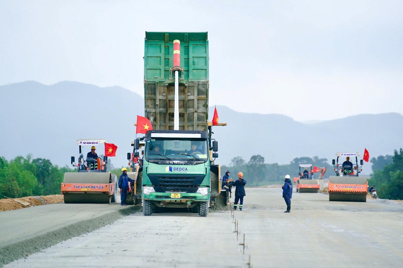 Gỡ khó cho 5 dự án thành phần của cao tốc Bắc - Nam