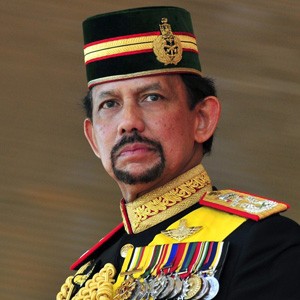 Quốc vương Hassanal Bolkiah, Brunei được mệnh danh là người giàu nhất thế giới.