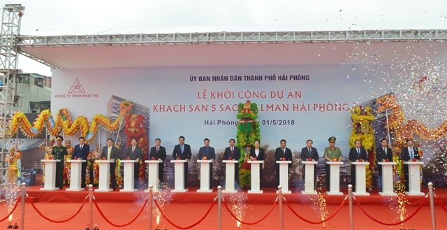 Lễ khởi công khách sạn 5 sao trên đất trường THPT Năng khiếu Trần Phú