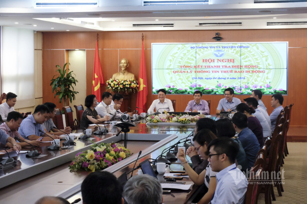 Hội nghị tổng kết việc thanh tra quản lý thông tin thuê bao di động. Ảnh: Trọng Đạt