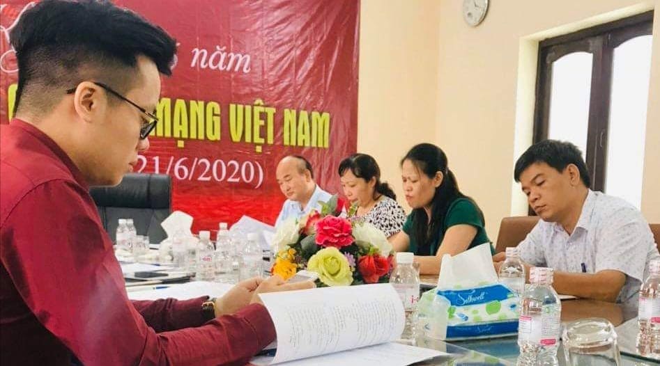 Họp sơ kết Khối đơn vị sự nghiệp ngày 26/6. Ảnh: L.A