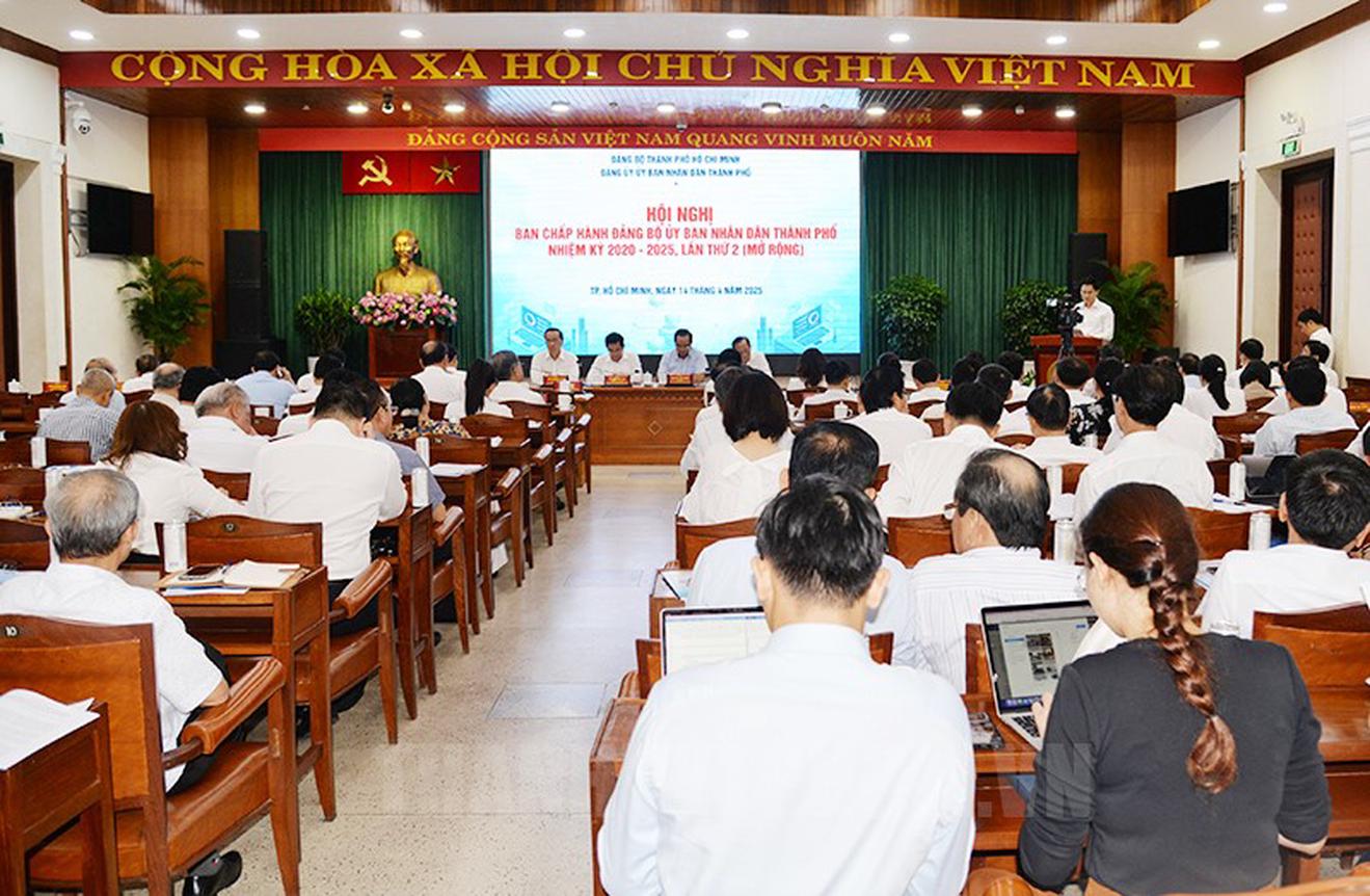 Công tác sắp xếp, tinh gọn tổ chức bộ máy được thực hiện quyết liệt, đảm bảo tiến độ
