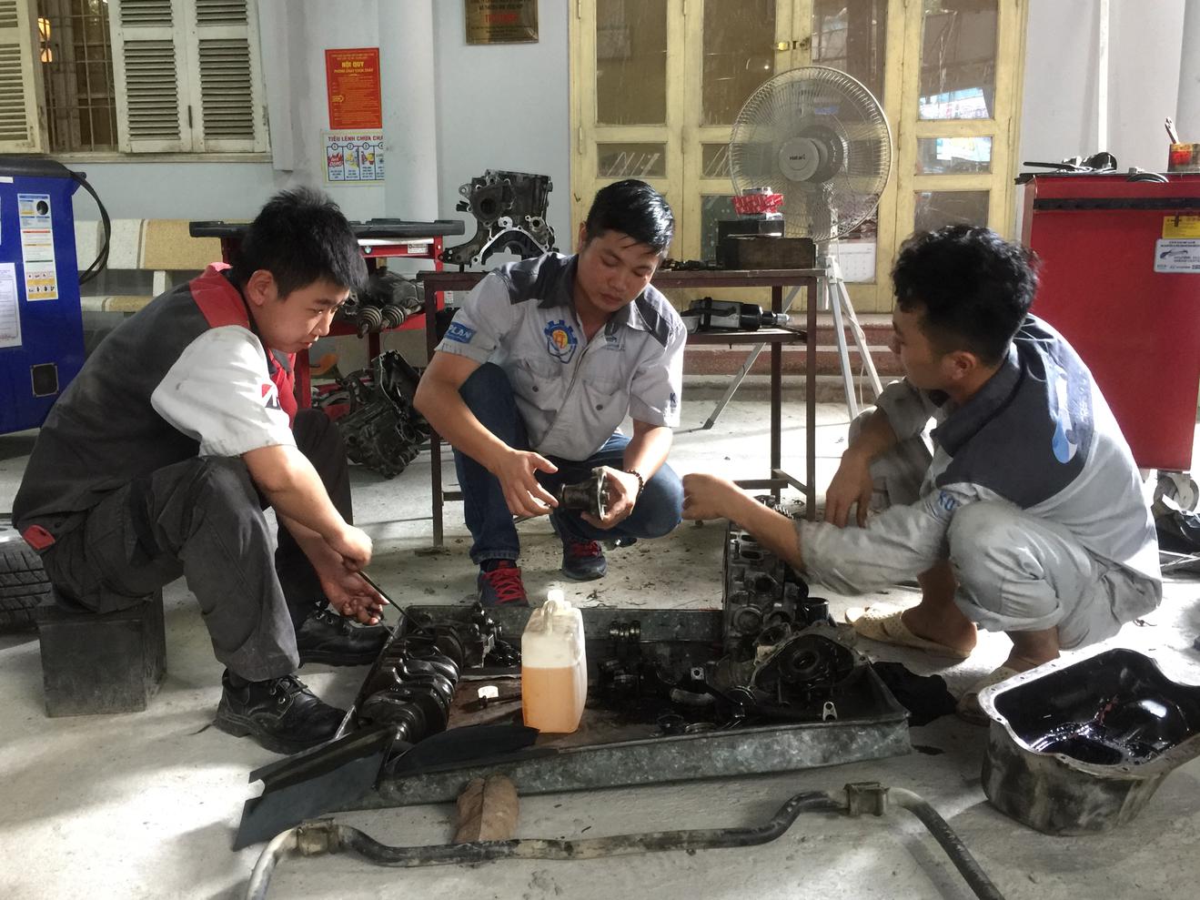 Nâng cao chất lượng nhân lực, thúc đẩy khoa học công nghệ trong kinh tế tư nhân