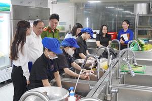 Tăng cường thanh tra, kiểm tra, xử lý nghiêm vi phạm về an toàn thực phẩm