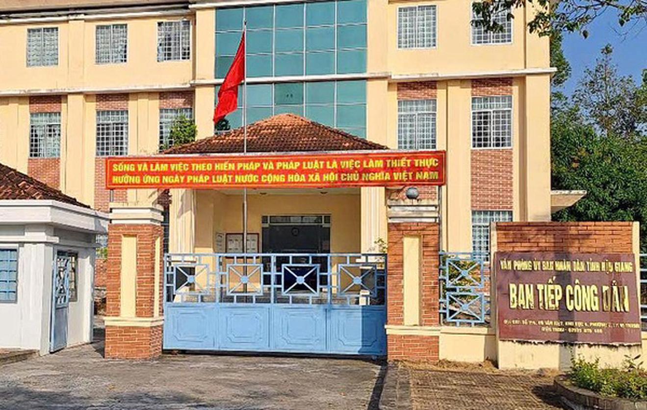 Chủ tịch UBND tỉnh Hậu Giang tiếp công dân định kỳ tháng 5